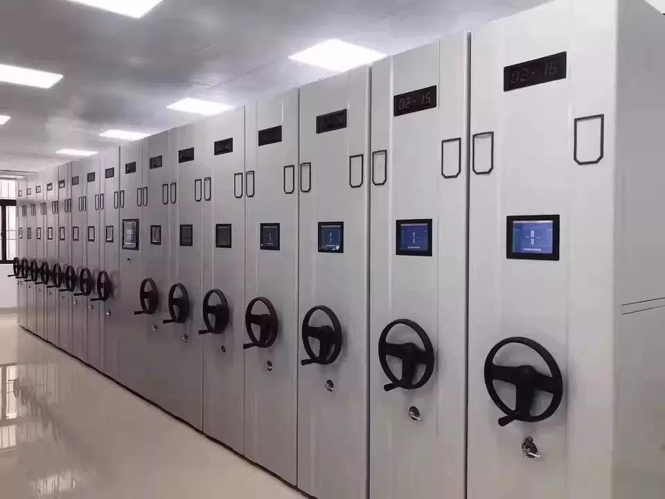配圖